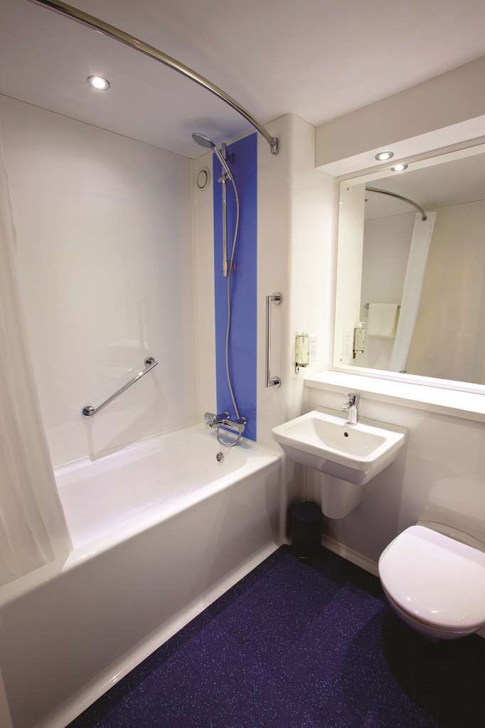 Travelodge Alfreton Room photo